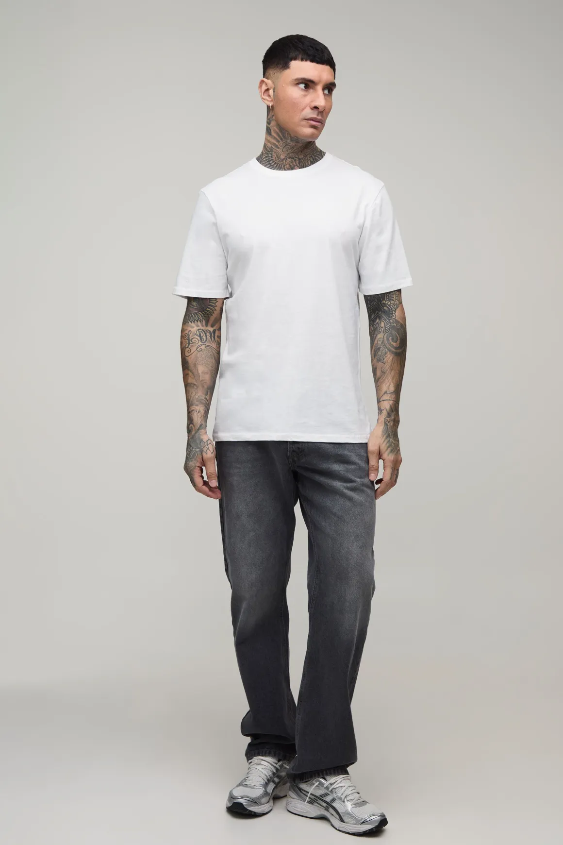 T-shirt Blanc Tall Coupe Regular Avec Imprimé Floral Flou Au Dos