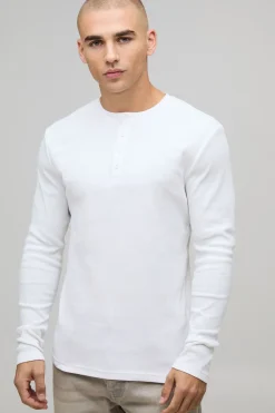 T-shirt à col Henley, coupe Muscle Fit en tissu côtelé