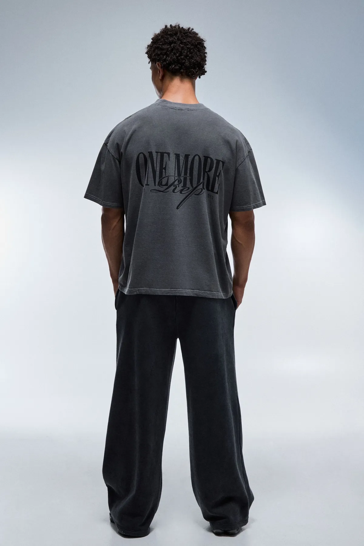 boohooMAN T-shirt Col Étendu Délavé Oversize À Inscription One More Rep<Femme Tout Afficher Activewear|Athleisure