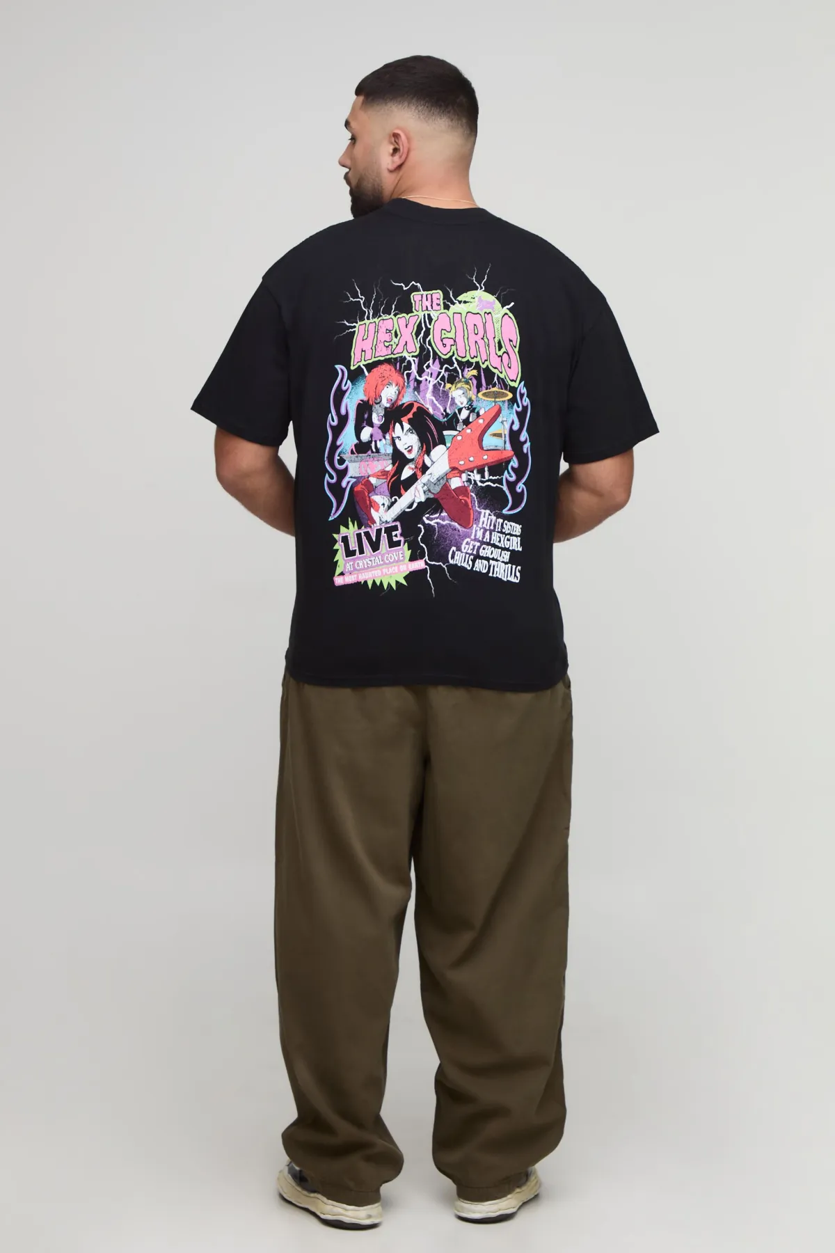 boohooMAN T-shirt à col étendu surdimensionné avec impression sous licence Scooby-Doo<Homme T-Shirts Impriméstendances|T-Shirts
