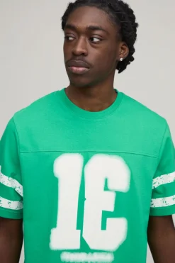 boohooMAN T-shirt À Coupe Ample Décontractée Avec Panneaux Imprimés Varsity Effet Délavé<Homme T-Shirts Impriméstendances|T-Shirts