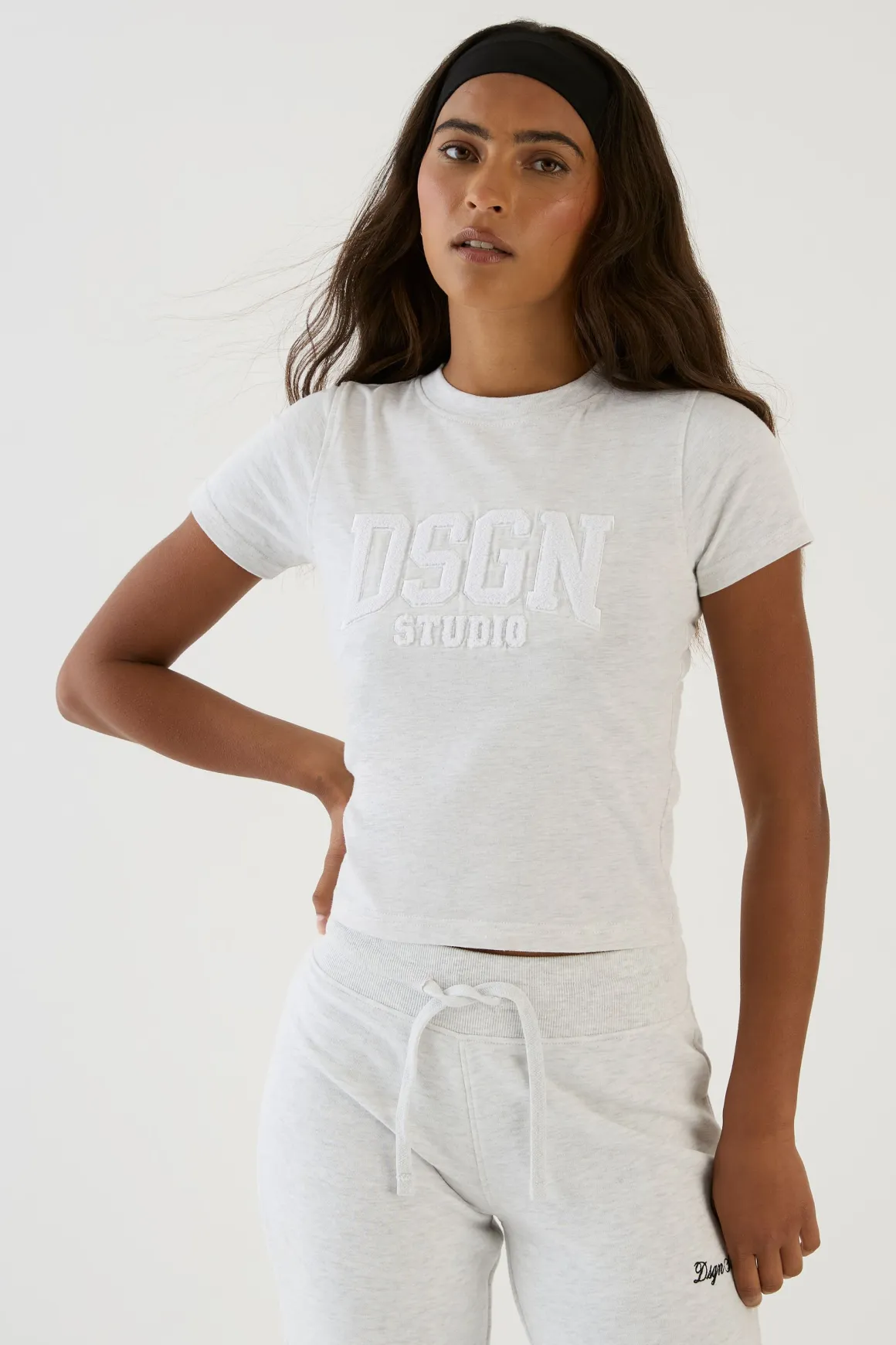 T-shirt Court Bébé Dsgn Studio Avec Appliqué En Éponge