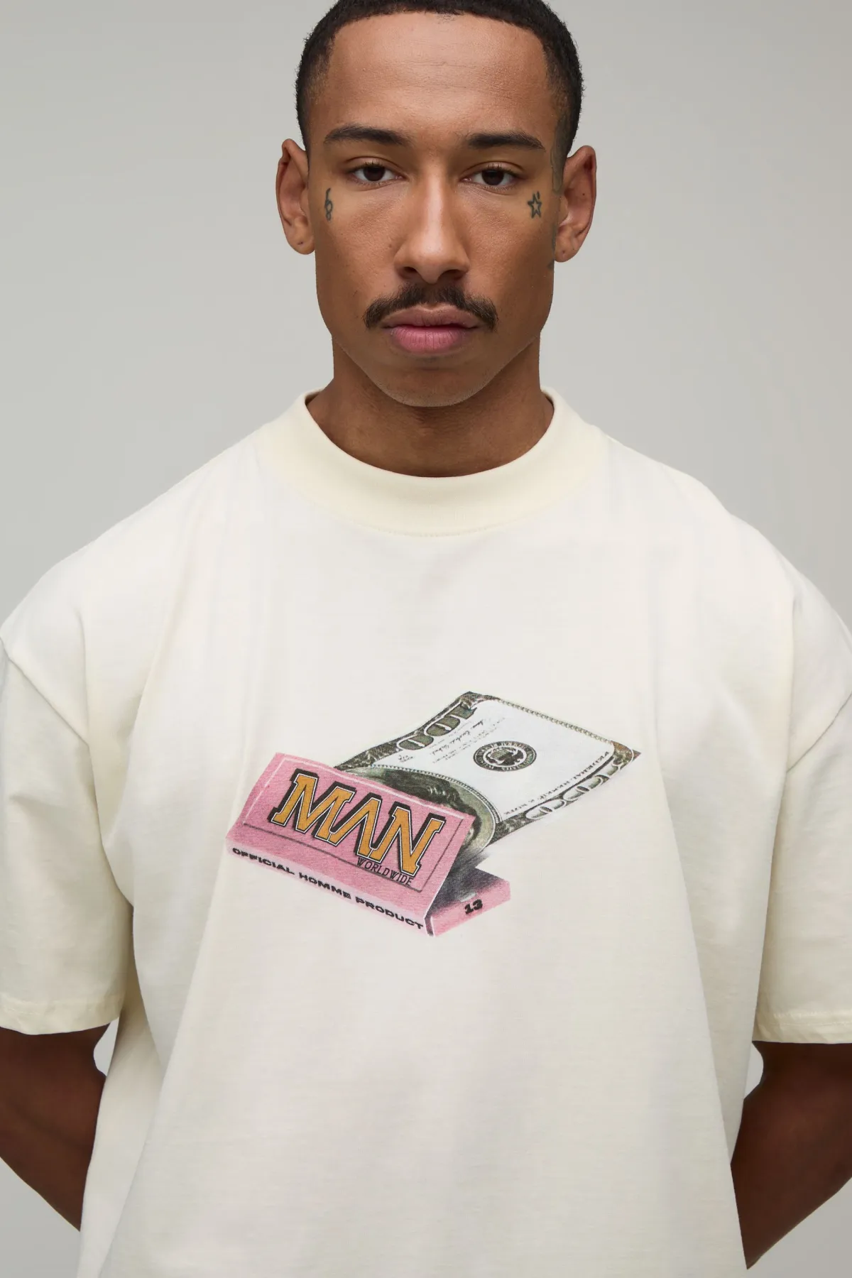 boohooMAN T-shirt Écru Oversize Boxy Homme Imprimé Dollar<Homme T-Shirts Impriméstendances|T-Shirts