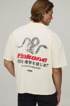 boohooMAN T-shirt Écru Oversize Coupe Boxy Imprimé Hakone<Homme T-Shirts Impriméstendances|T-Shirts