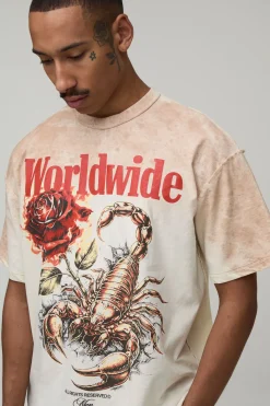boohooMAN T-shirt Écru Oversize À Coutures Apparentes Avec Motif Scorpion Effet Délavage Spray<Homme T-Shirts Impriméstendances|T-Shirts