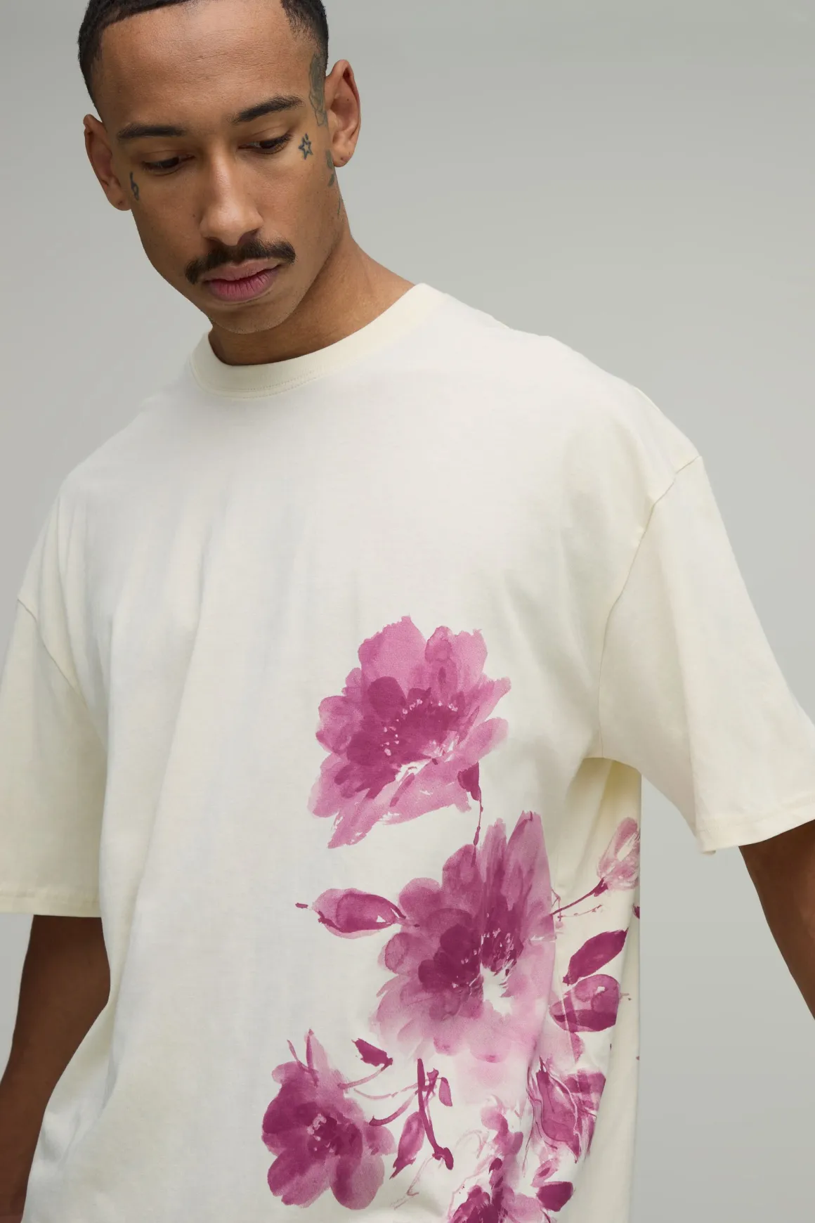 T-shirt Écru Oversize À Imprimé Floral Estompé