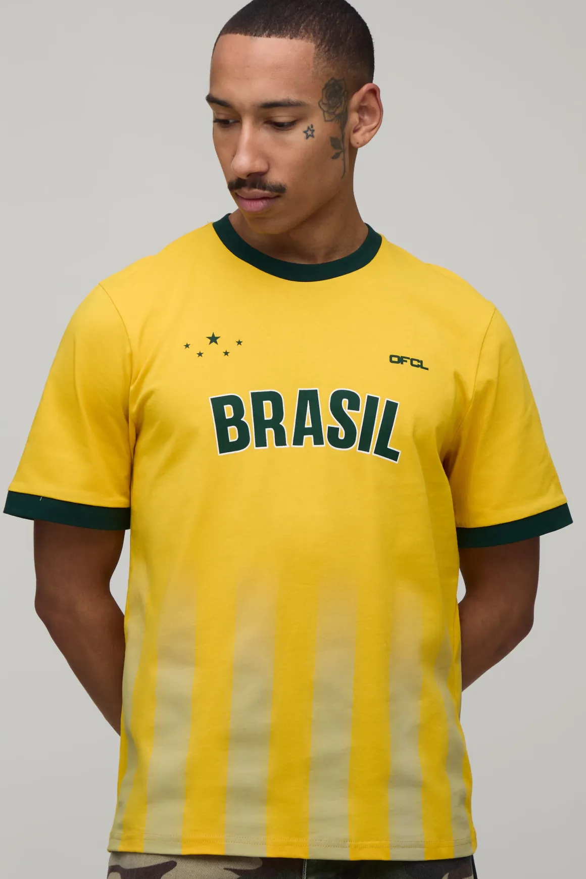 T-shirt De Sport À Bandes Contrastées Coupe Regular