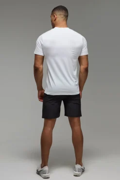 boohooMAN T-shirt de sport droit imprimé - MAN Active<Homme Nouveautés Grande Taille|Tout Afficher