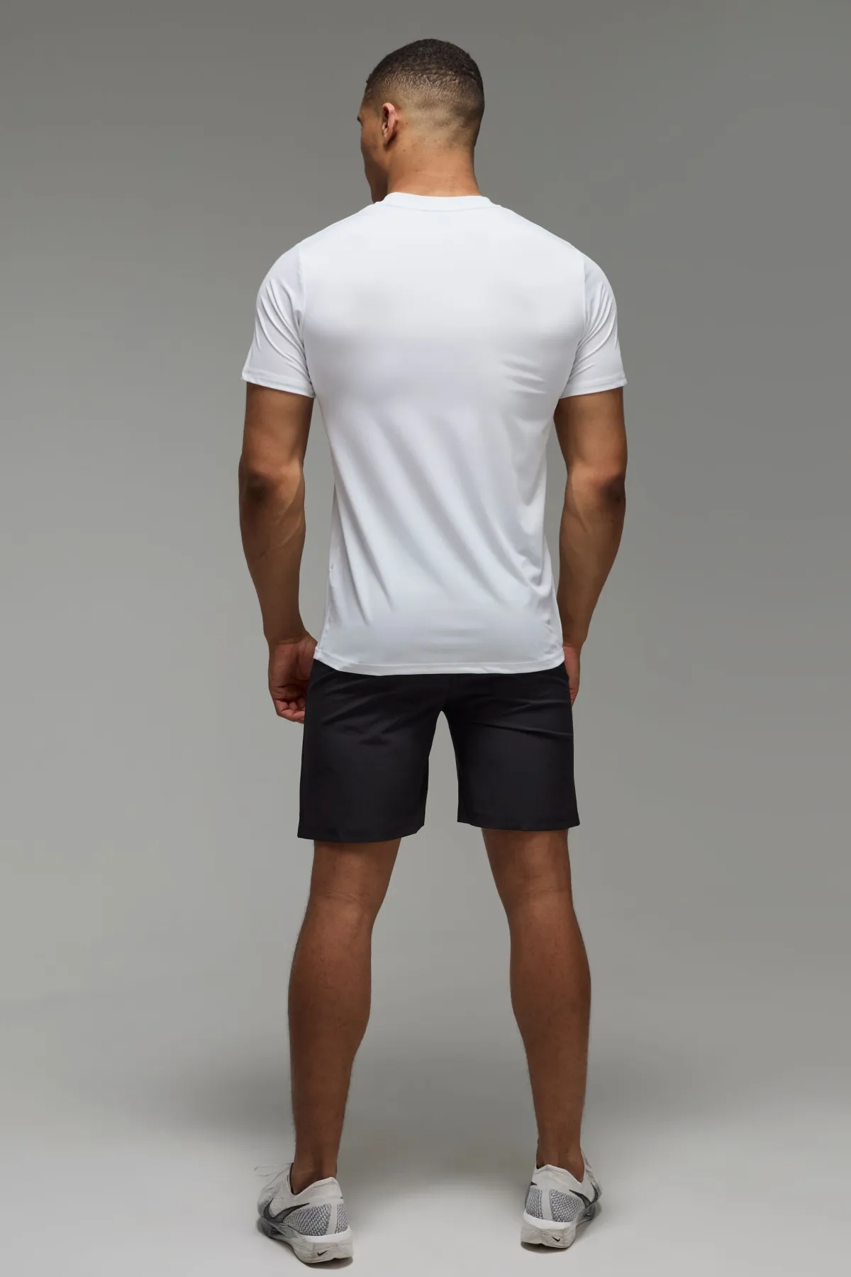 boohooMAN T-shirt de sport droit imprimé - MAN Active<Homme Nouveautés Grande Taille|Tout Afficher