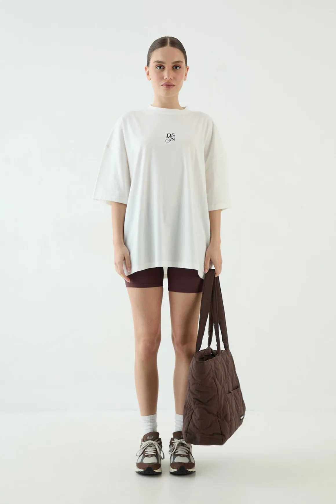 T-shirt Dsgn Studio Col Rond Manches Courtes