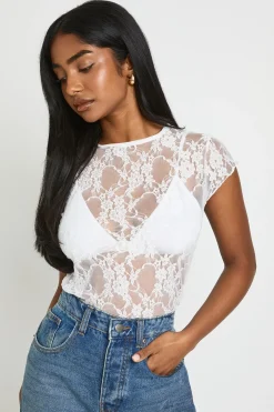 T-shirt En Dentelle À Manches Courtes Et Ourlet Arrondi
