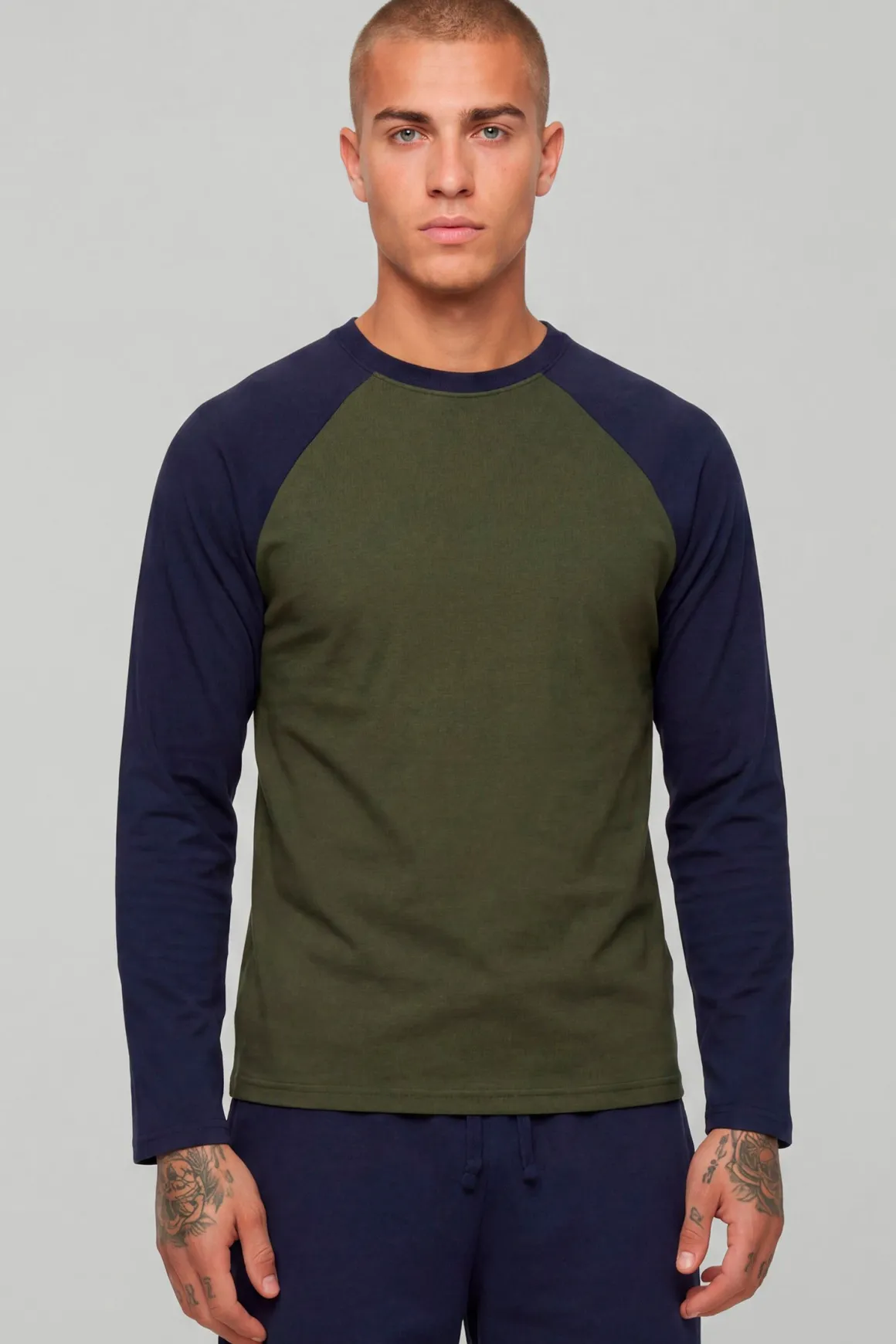 T-shirt Essentiel À Manches Longues Raglan Coupe Regular