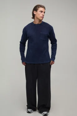 T-shirt Essentiel À Manches Longues En Tissu Gaufré Avec Poche, Coupe Régulière Délavée