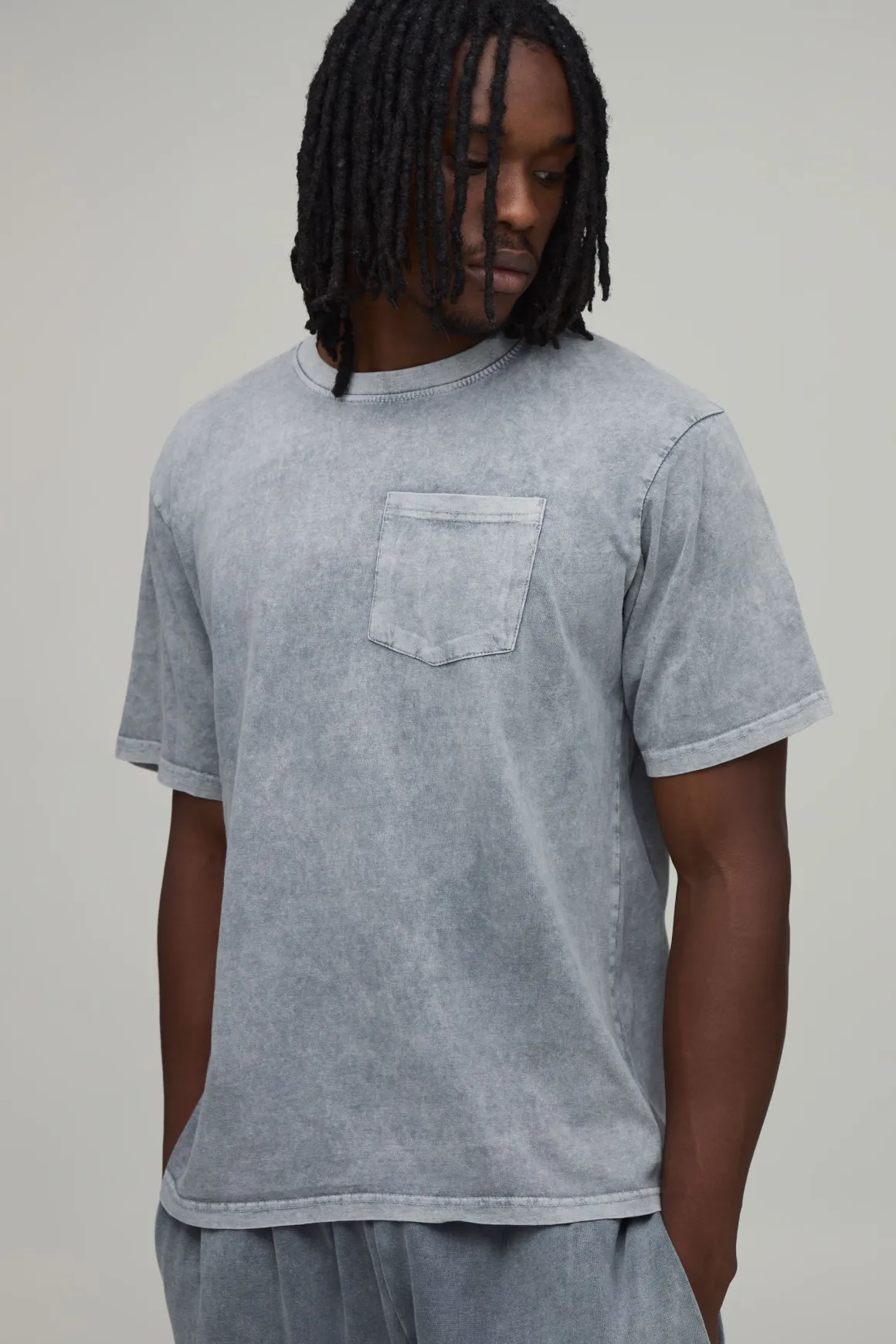 T-shirt Essentiel Tall À Coupe Regular Avec Poche Poitrine Effet Lavé