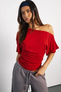 T-shirt Froncé À Épaules Dénudées