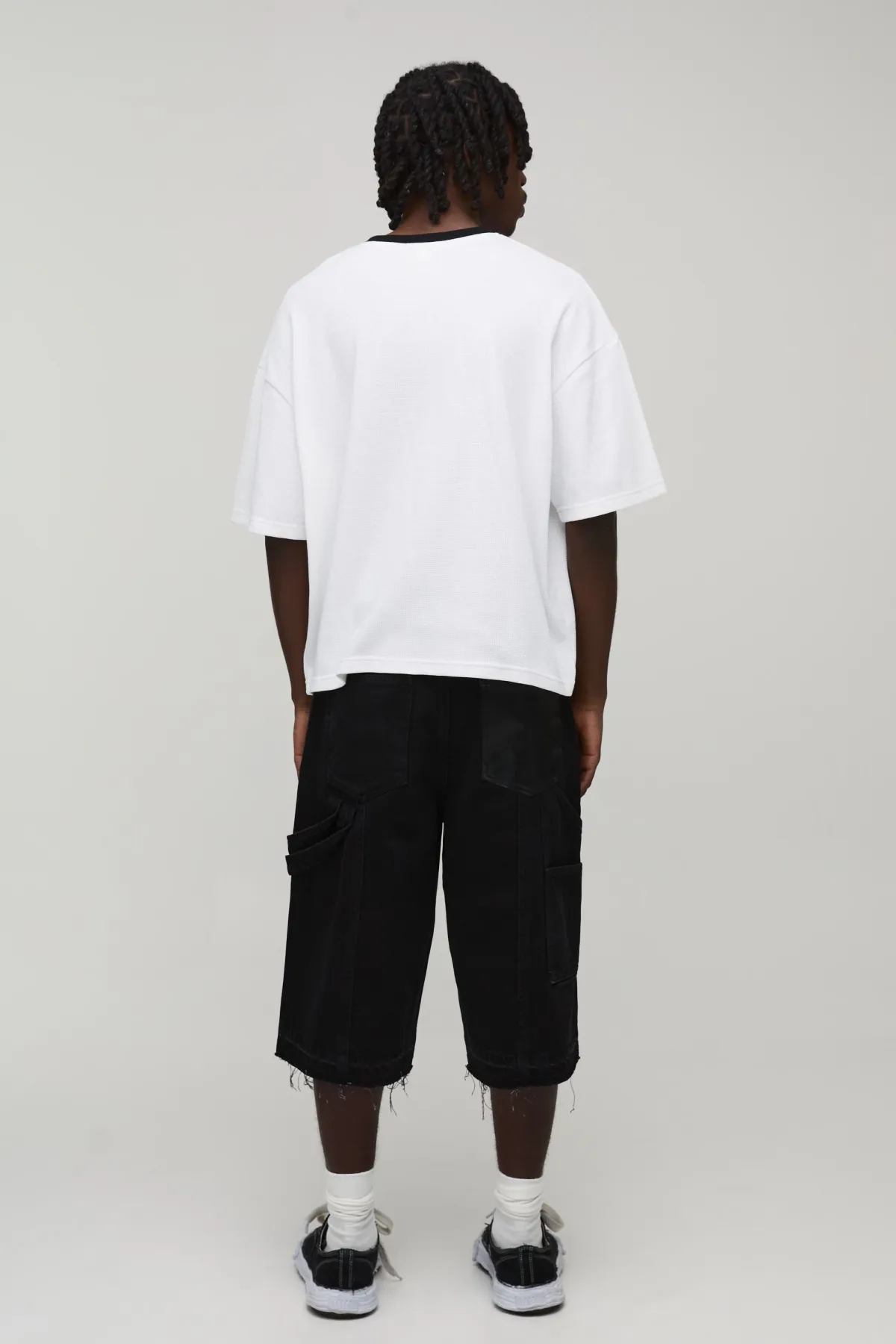 boohooMAN T-shirt Gaufré Ringer Col V Oversize Avec Broderie Worldwide<Homme T-Shirts Impriméstendances|T-Shirts