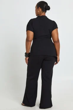 T-shirt Grande Taille À Col Montant Intégré, Taille Cintrée Et Détail Drapé Sur Le Côté