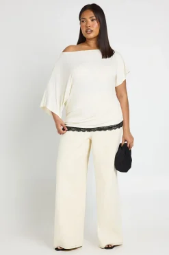 T-shirt Grande Taille À Épaule Dénudée Avec Finition En Dentelle