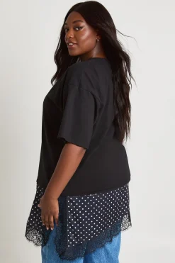 T-shirt Grande Taille À Pois En Dentelle Et Satin Avec Ourlet Asymétrique