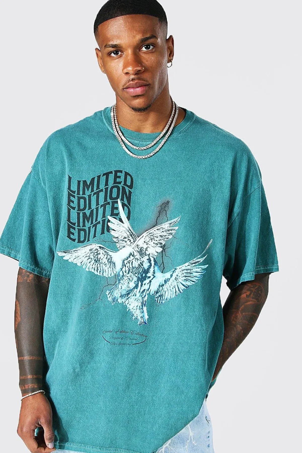 boohooMAN T-Shirt Graphique Colombe Délavé Coupe Oversize<Homme T-Shirts Impriméstendances|T-Shirts