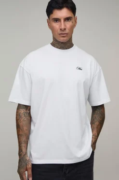 boohooMAN T-shirt Graphique Floral Script Man Oversize Tall<Homme Tout Afficher|Tenues De Soirée Tall