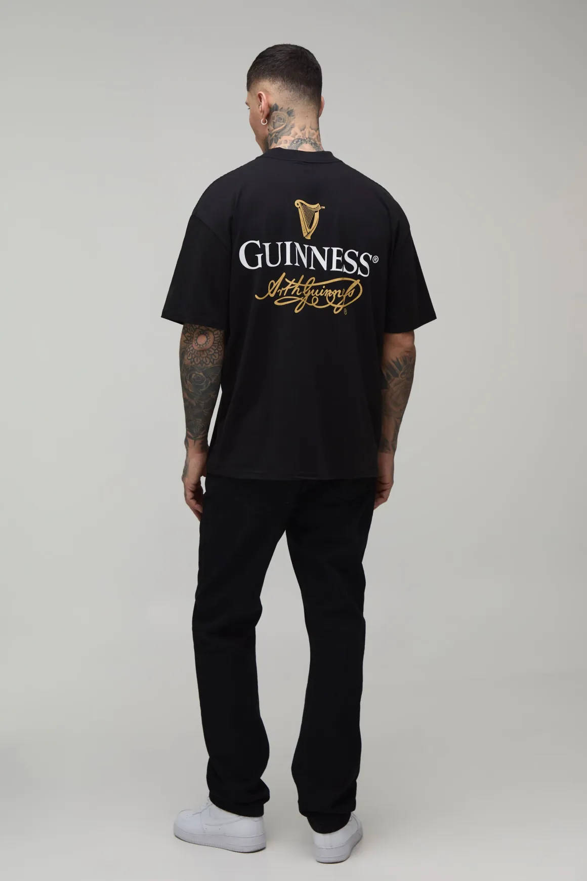T-shirt Guinness Sous Licence Imprimé Noir Oversize Tall Avec Encolure Prolongée