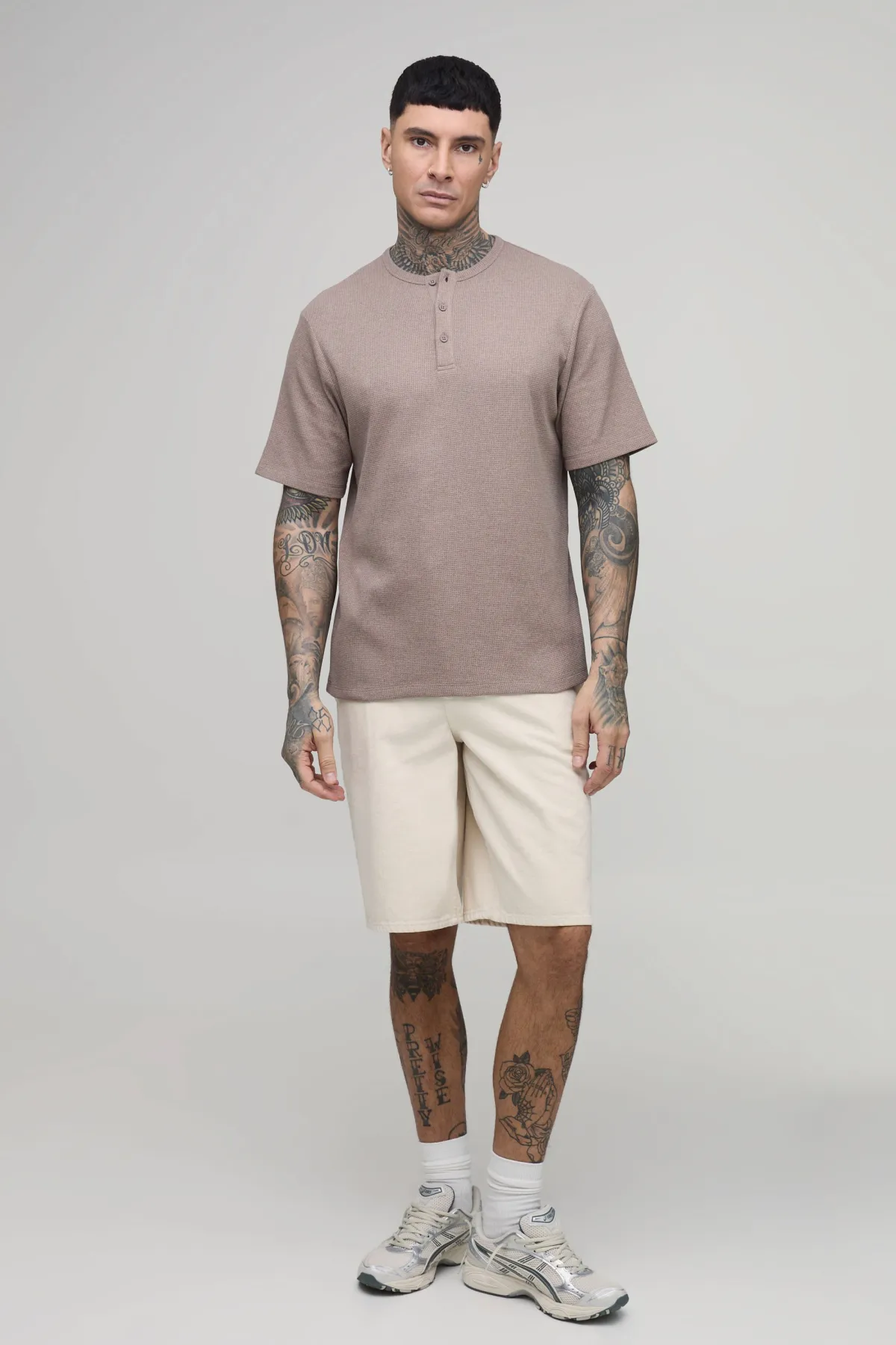 boohooMAN T-shirt Henley Gaufré Coupe Regular Tall<Homme T-Shirts Tall|Tout Afficher