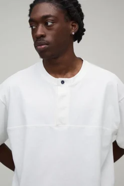 boohooMAN T-shirt Henley Oversize Coupe Boxy Avec Patte De Boutonnage Dissimulée<Homme T-Shirts
