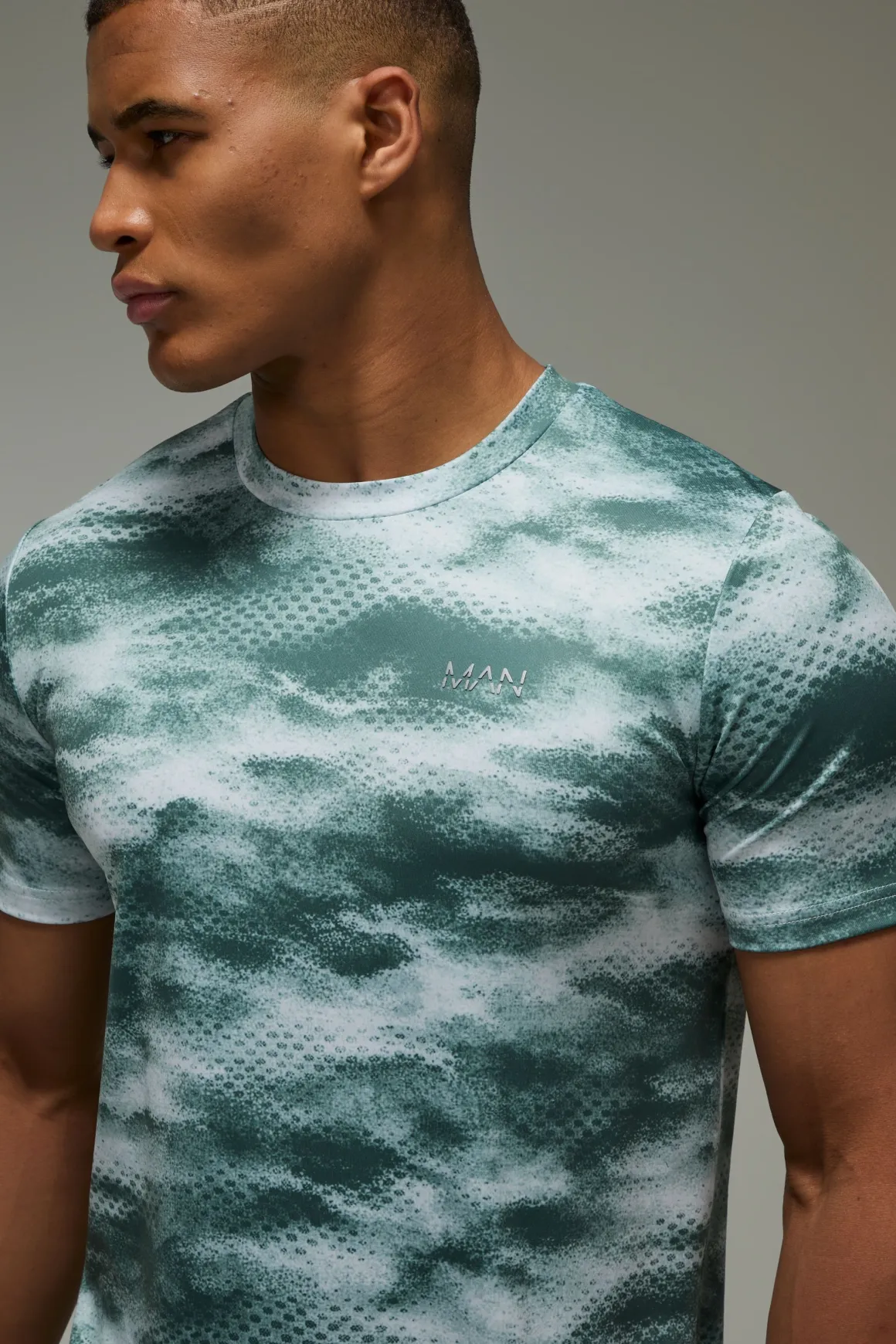 T-shirt Homme Coupe Regular À Imprimé Nuages Abstraits Active