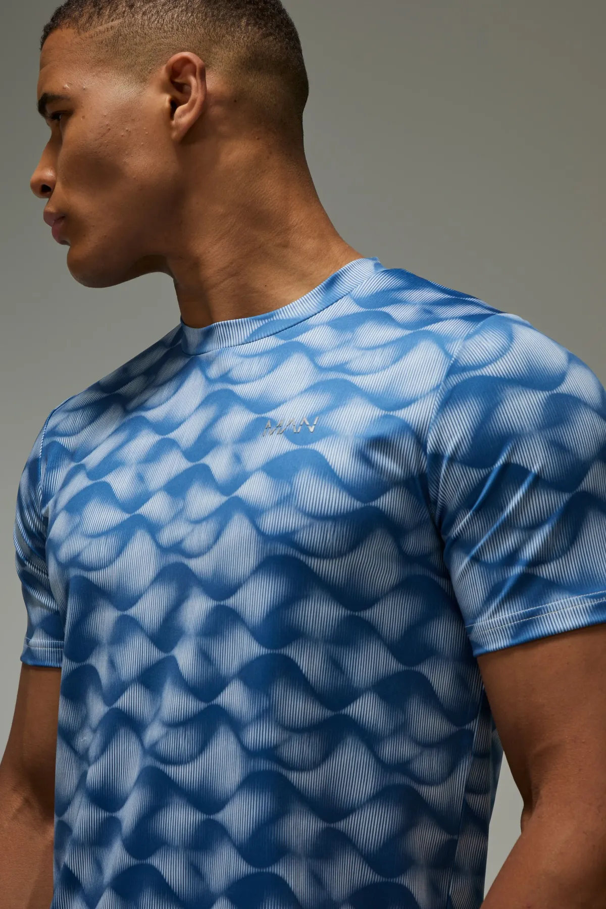 boohooMAN T-shirt Homme Coupe Regular À Motif Vague Abstraite Active<Femme T-Shirts|Athleisure