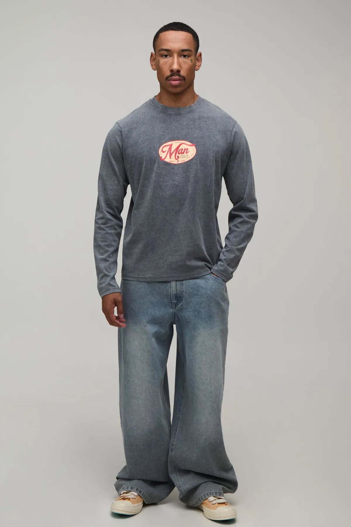 boohooMAN T-shirt Homme À Manches Longues Coupe Regular Finition Ovale Délavée<Homme T-Shirts