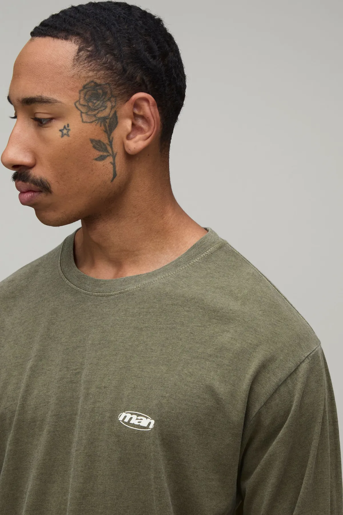 boohooMAN T-shirt Homme Manches Longues À Logo Ovale Coupe Regular Overdyed<Homme T-Shirts