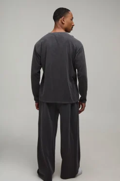 boohooMAN T-shirt Homme Manches Longues Coupe Regular Fit Overdyed Avec Logo Ovale<Homme T-Shirts