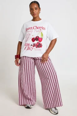 boohoo T-shirt Imprimé Cerises Douces Grande Taille<Femme Tops