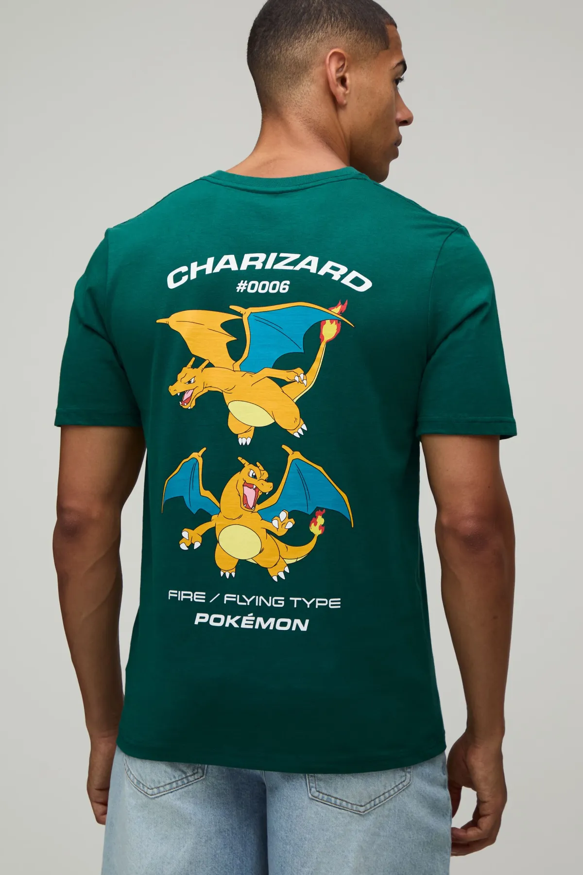 boohooMAN T-shirt Imprimé Charizard Pokémon Coupe Regular Sous Licence Officielle<Homme T-Shirts Impriméstendances|T-Shirts