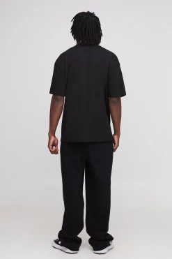 boohooMAN T-shirt long oversize à broderie croisée<Homme T-Shirts Tall|Tout Afficher