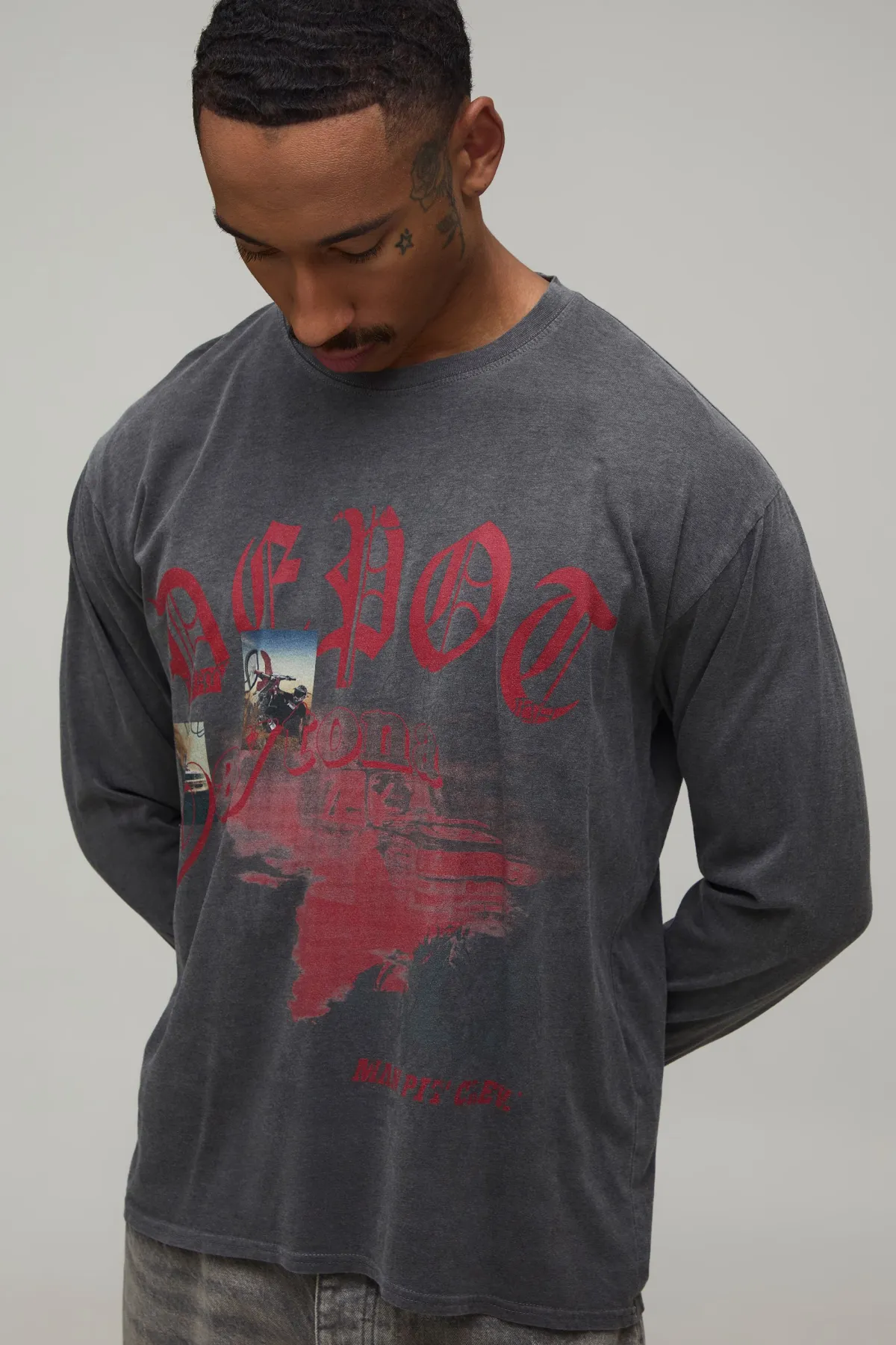 boohooMAN T-shirt Manches Longues Coupe Regular À Motif Western Washed Depot<Homme T-Shirts Impriméstendances|T-Shirts