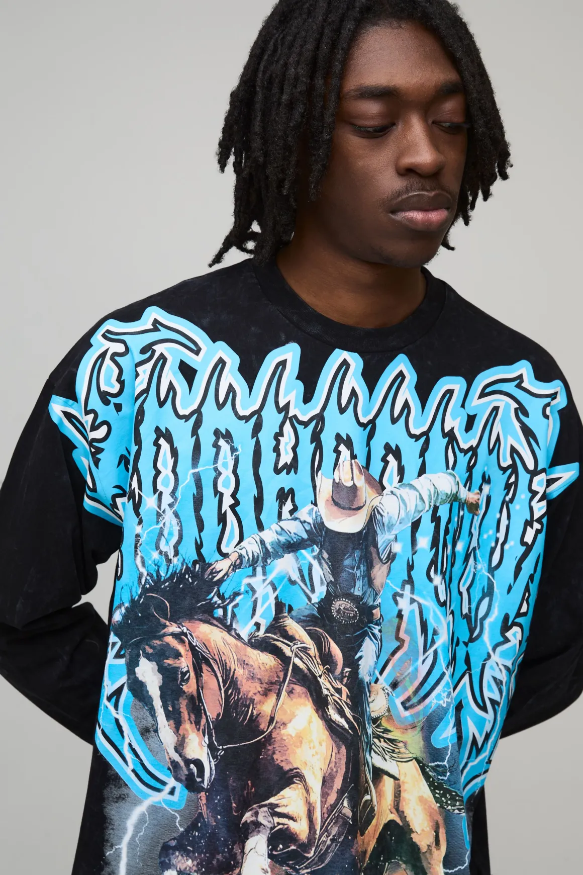 T-Shirt Manches Longues Graphique Gothic Western Délavé Oversize
