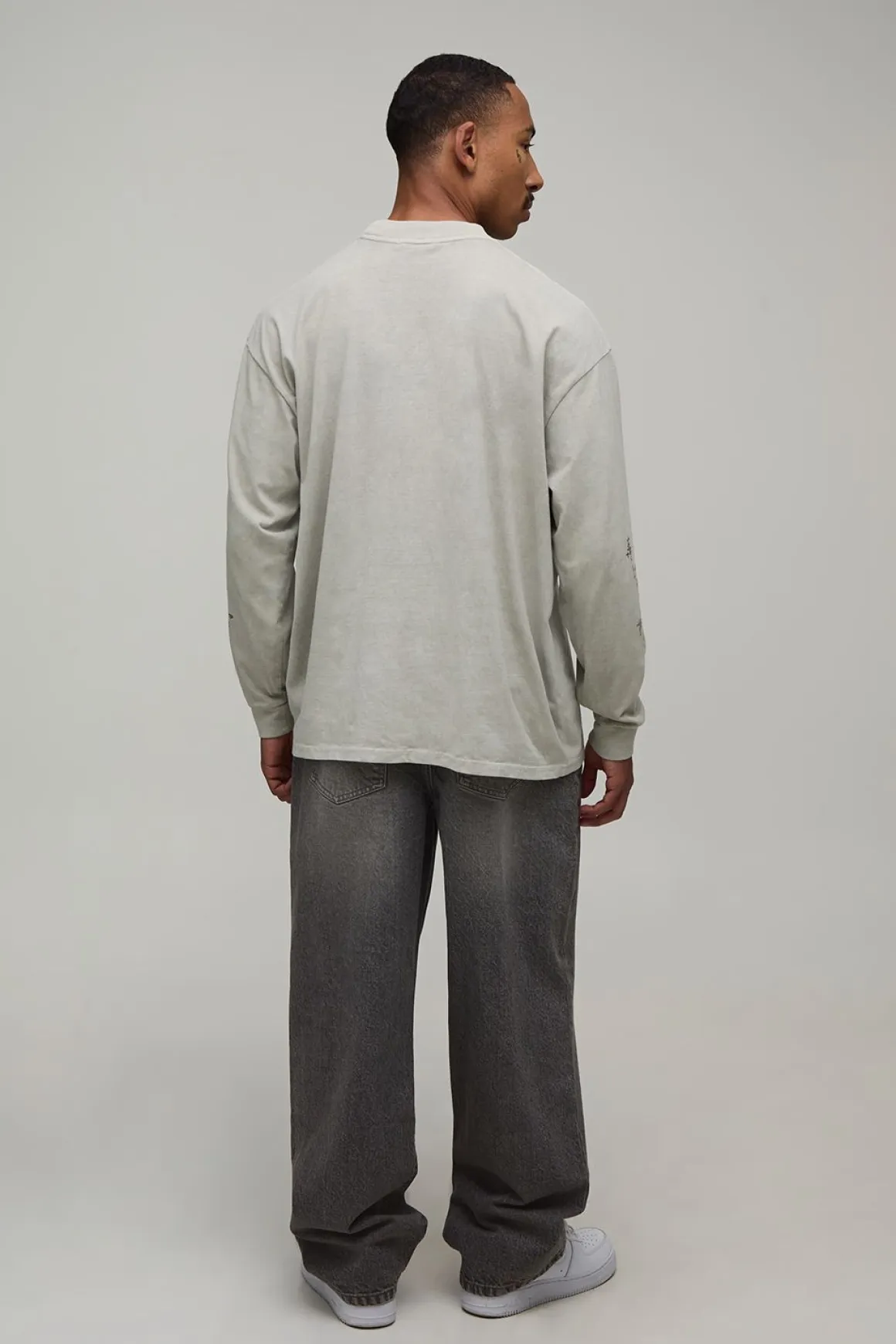 T-shirt À Manches Longues Oversize Avec Imprimé Croix Gothique Effet Délavé Stone