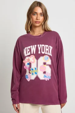 T-shirt à manches longues oversize imprimé dans le style varsity avec autocollants