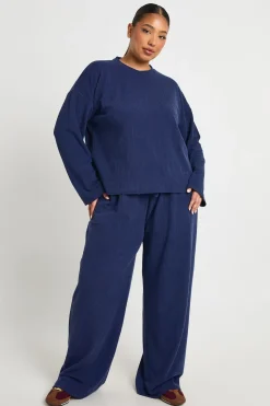 T-shirt à manches longues Plus & ensemble coordonné avec pantalon à jambes larges