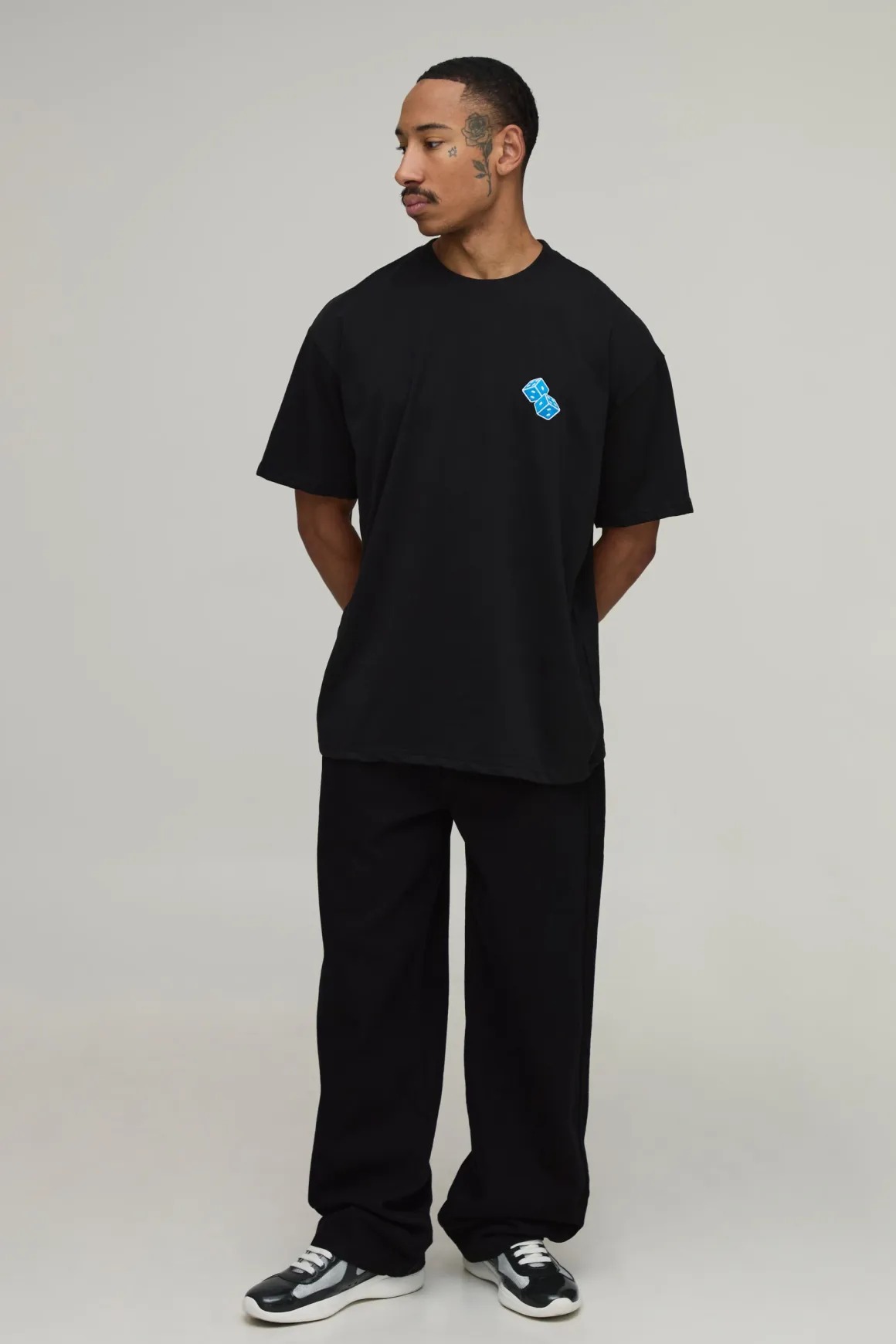 T-shirt noir oversize brodé Blue Dice