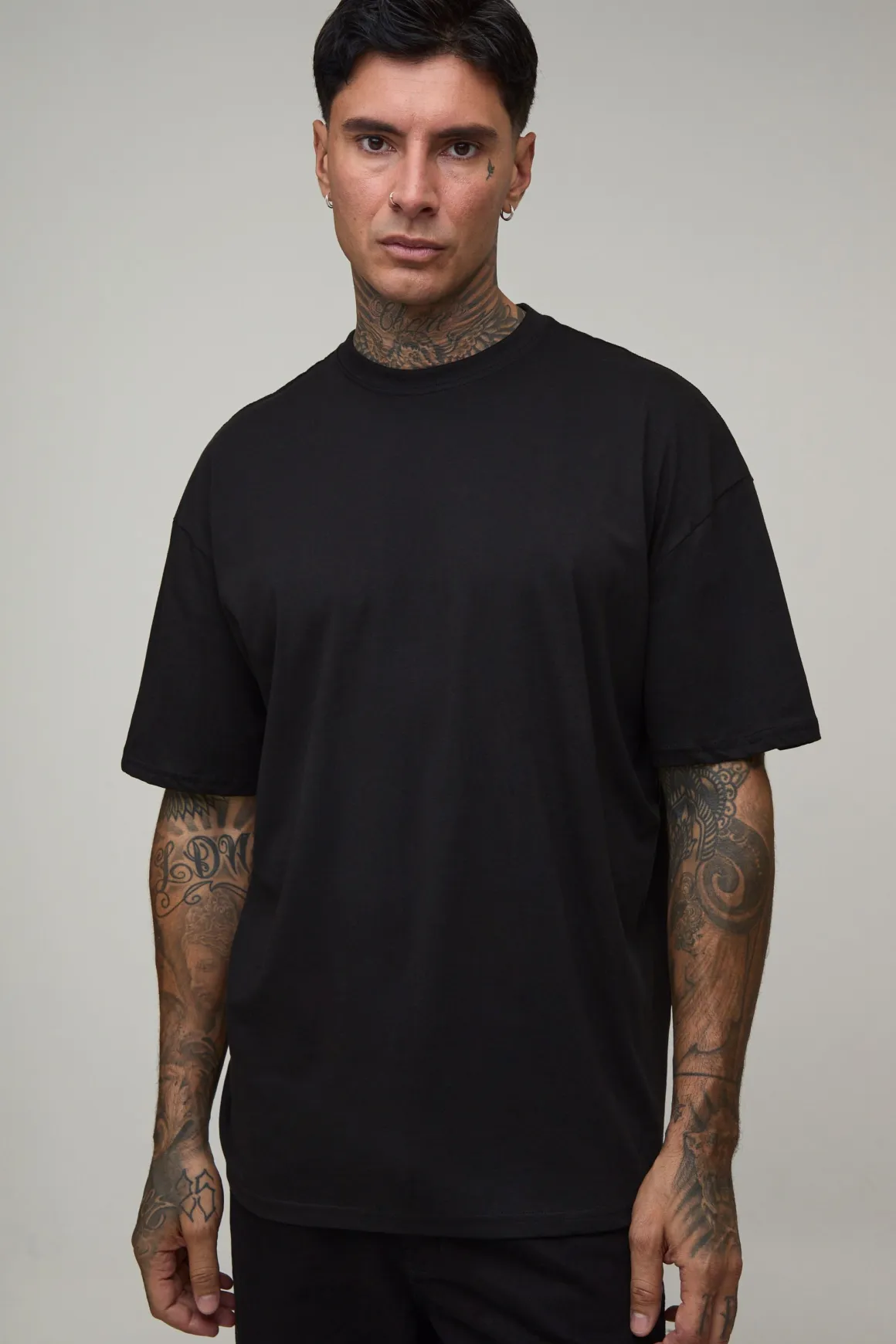 T-shirt Noir Oversize Tall À Imprimé Floral Esquissé