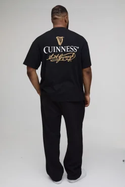 boohooMAN T-Shirt Plus Oversize à Col Étendu avec Impression Sous Licence Guinness<Homme T-Shirts Impriméstendances|T-Shirts