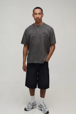 boohooMAN T-shirt Oversize Anthracite À Imprimé Tradition Et Finition Spray Wash<Homme T-Shirts Impriméstendances|T-Shirts
