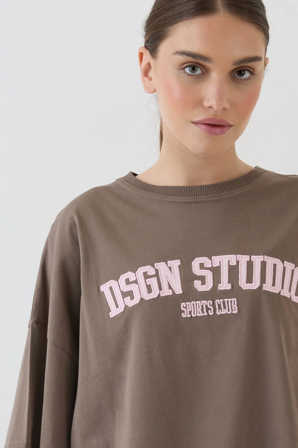 T-shirt Oversize À Appliqué Dsgn Studio