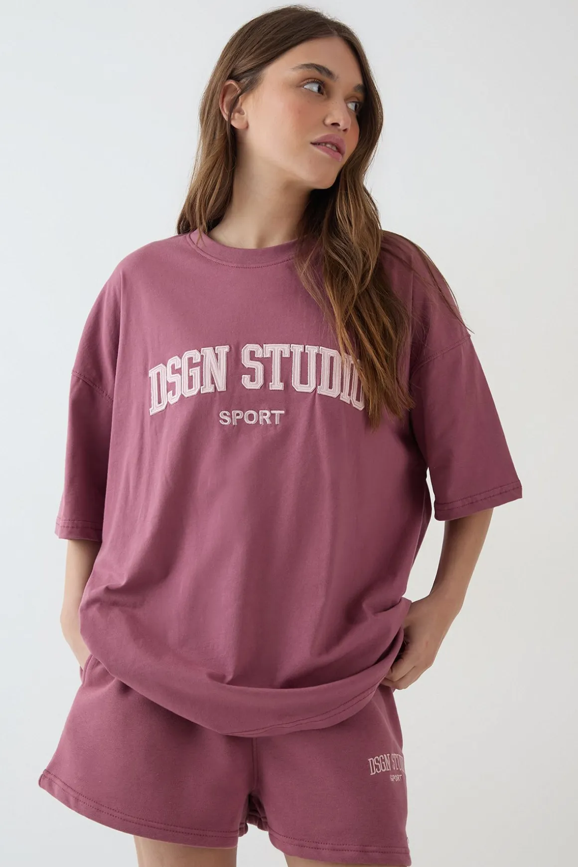 T-shirt Oversize À Appliqué Dsgn Studio