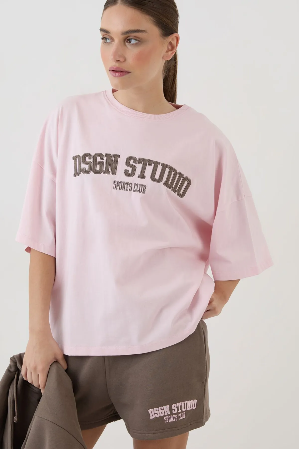 DSGN Studio T-shirt Oversize À Appliqué<Femme Dsgn Studio|Tops