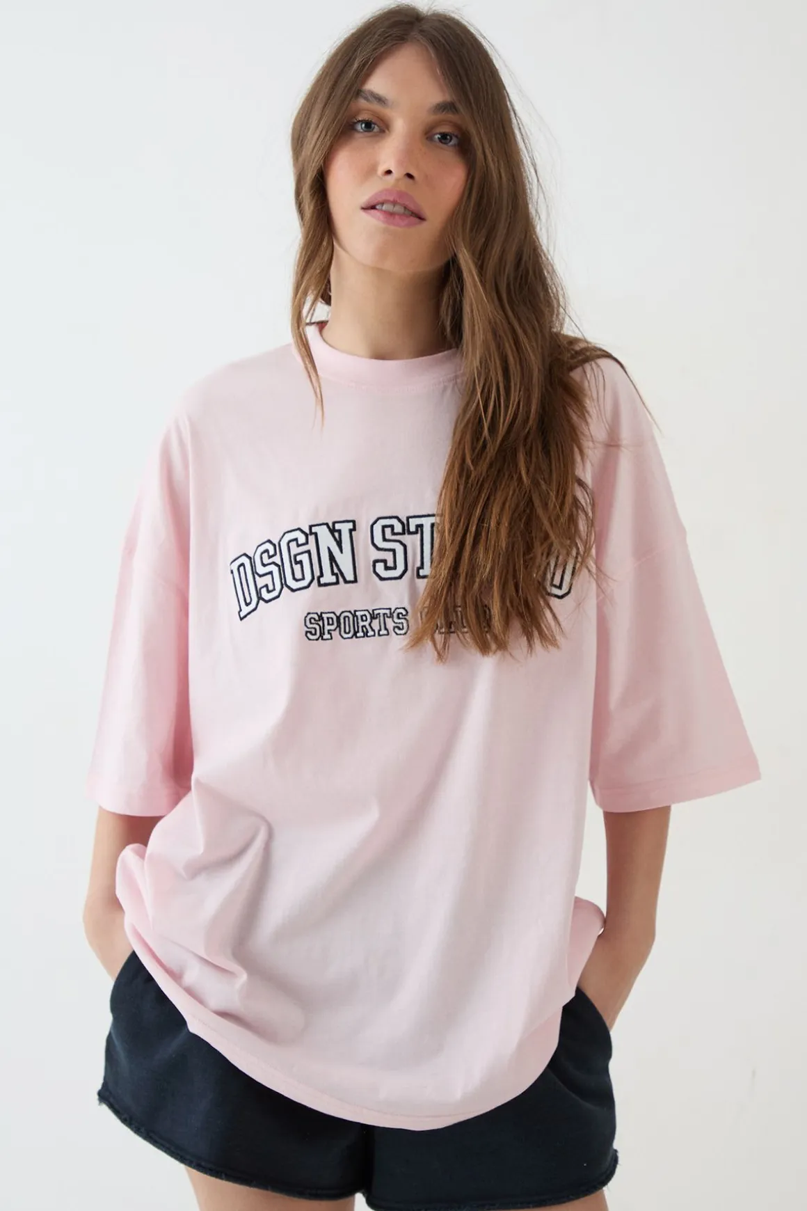 T-shirt Oversize À Appliqué Dsgn Studio