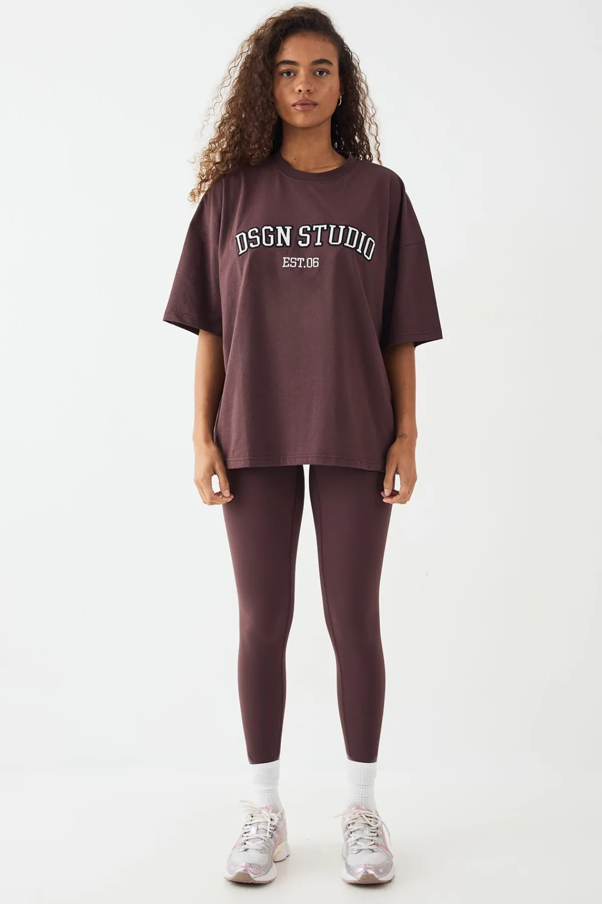 DSGN Studio T-shirt Oversize à Appliqué<Femme Dsgn Studio|Tops